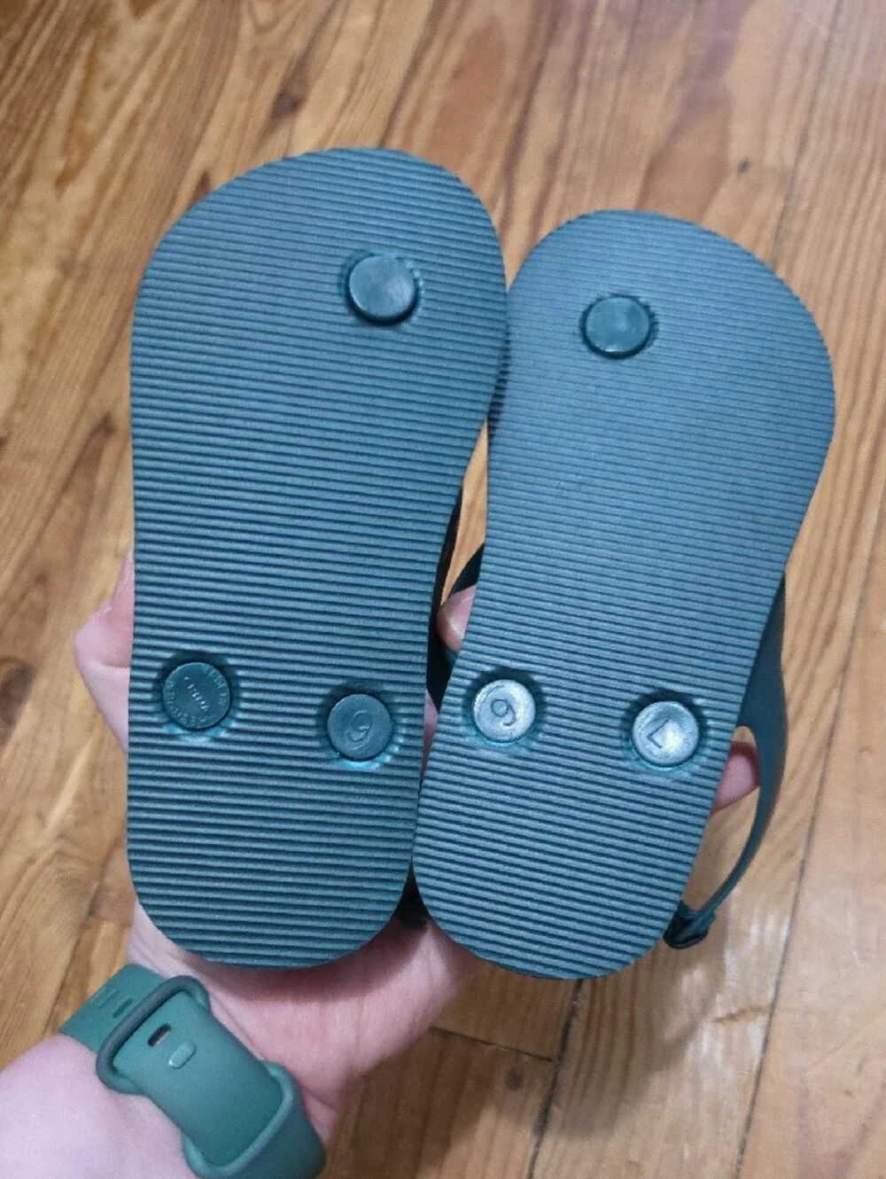 Old Navy Boys Coral & Teal Tropical Flip Flops Size 9